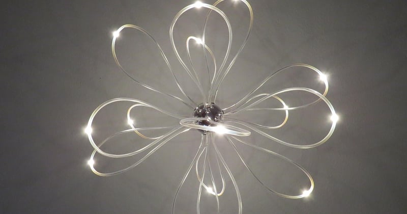 Éclairage LED solaire pour événements sportifs nocturnes écologiques : la solution durable